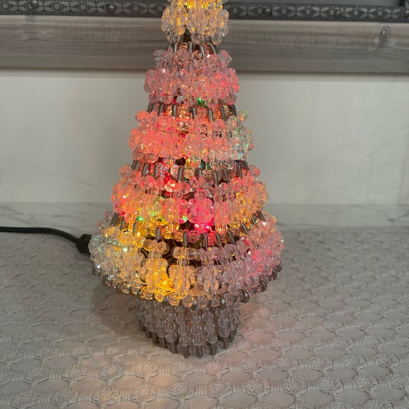 Vntg Handcrafted Clear Beaded Safety Pin/Light Up Christmas Tree 11” Color Light - Picture 2 of 9